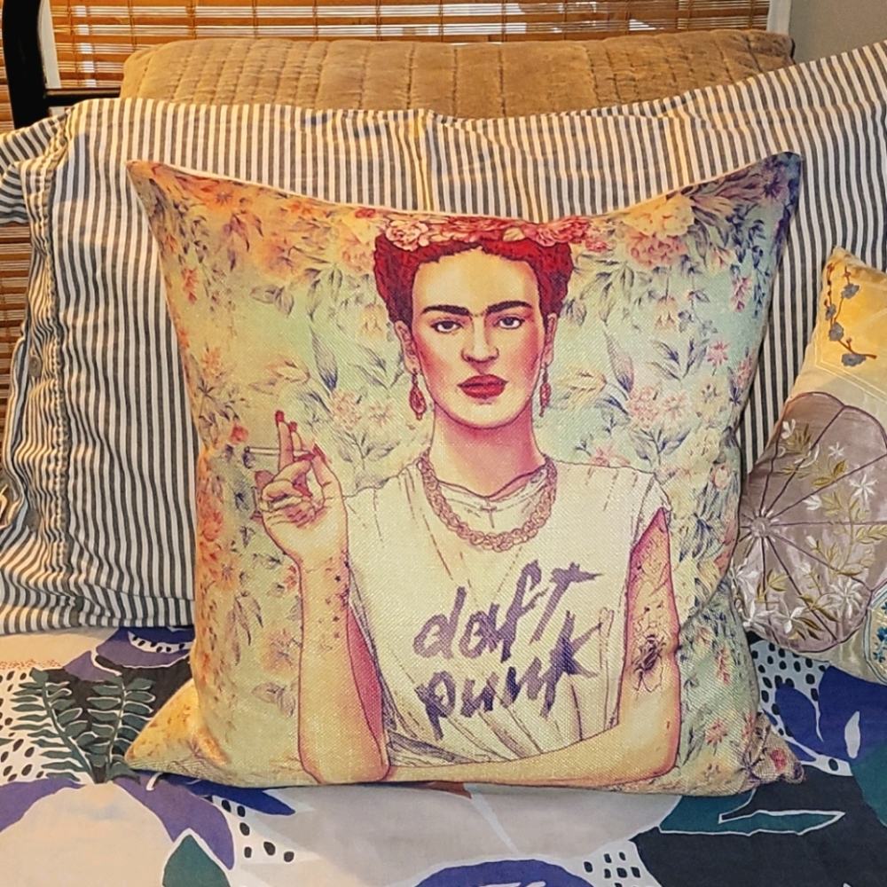Average standard size throwpillow #frida #daftpunk